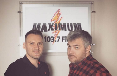 На фото - Макс Пешков и Евгений Рыбов - новые ведущие шоу на радио Maximum