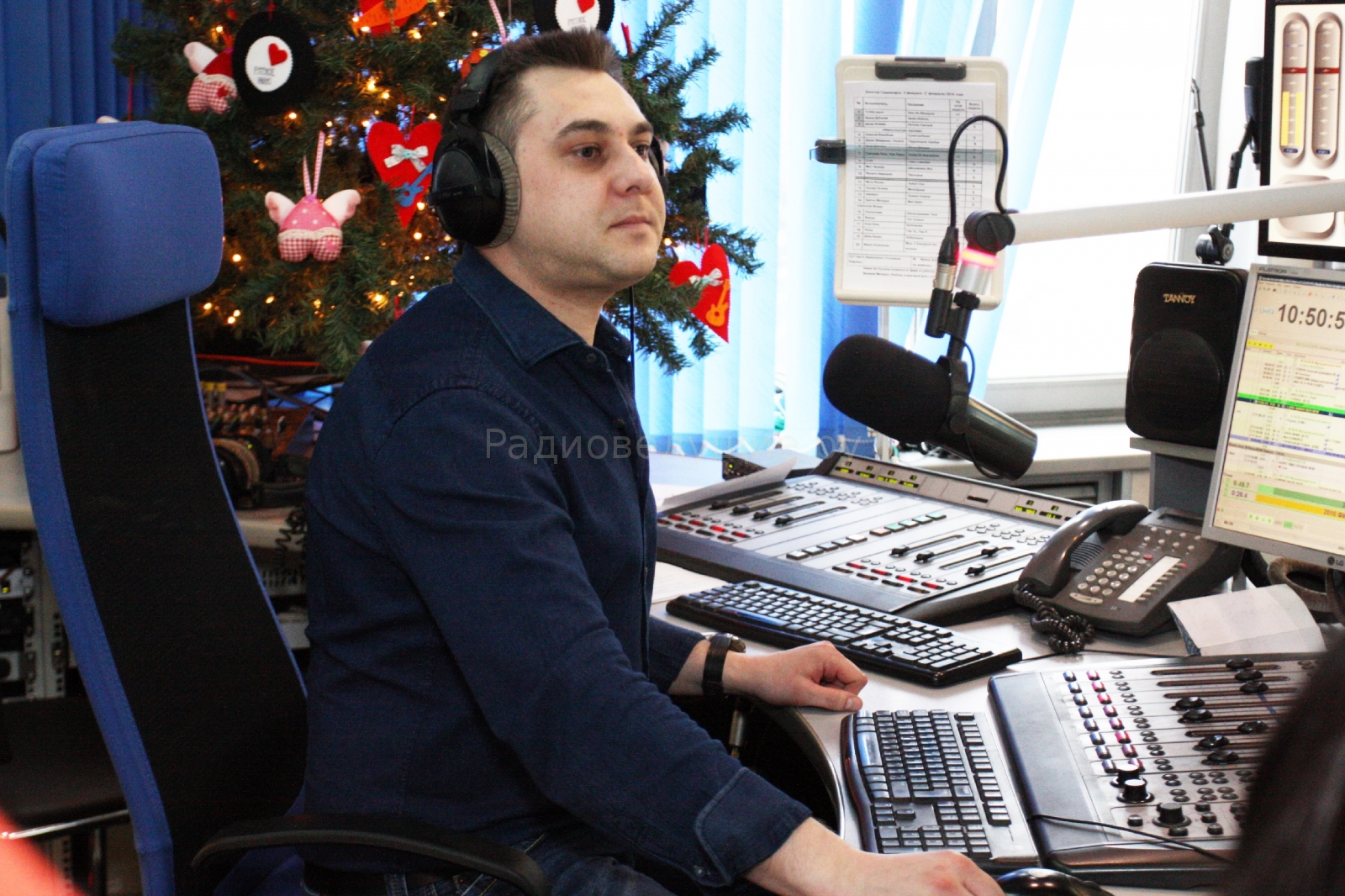 На фото - Алексей Сигаев, ведущий утреннего шоу Русские Перцы на Русском Радио