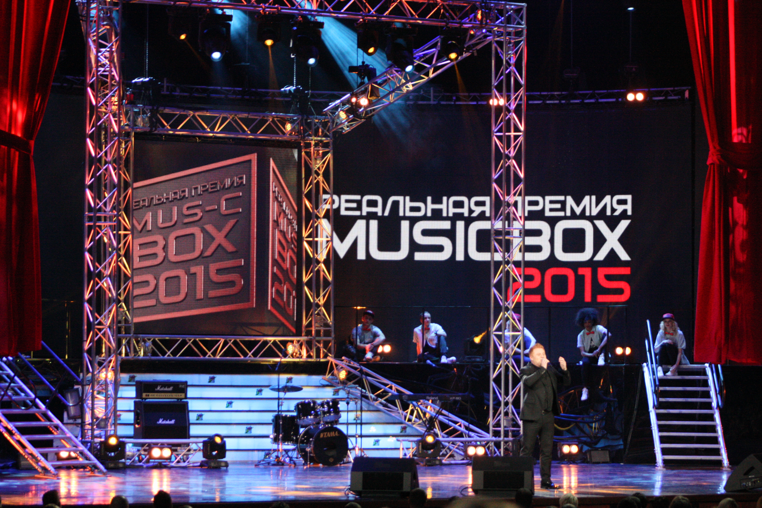 Сцена реальной премии MisicBox 2015