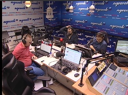На фото - утреннее шоу Стиллавин и его друзья на радио Маяк